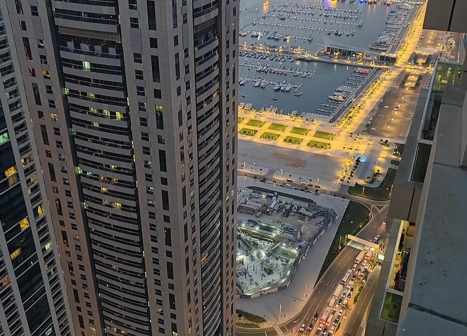 Private Master Room Marina Beach Next To Marriott Dubai Homestay