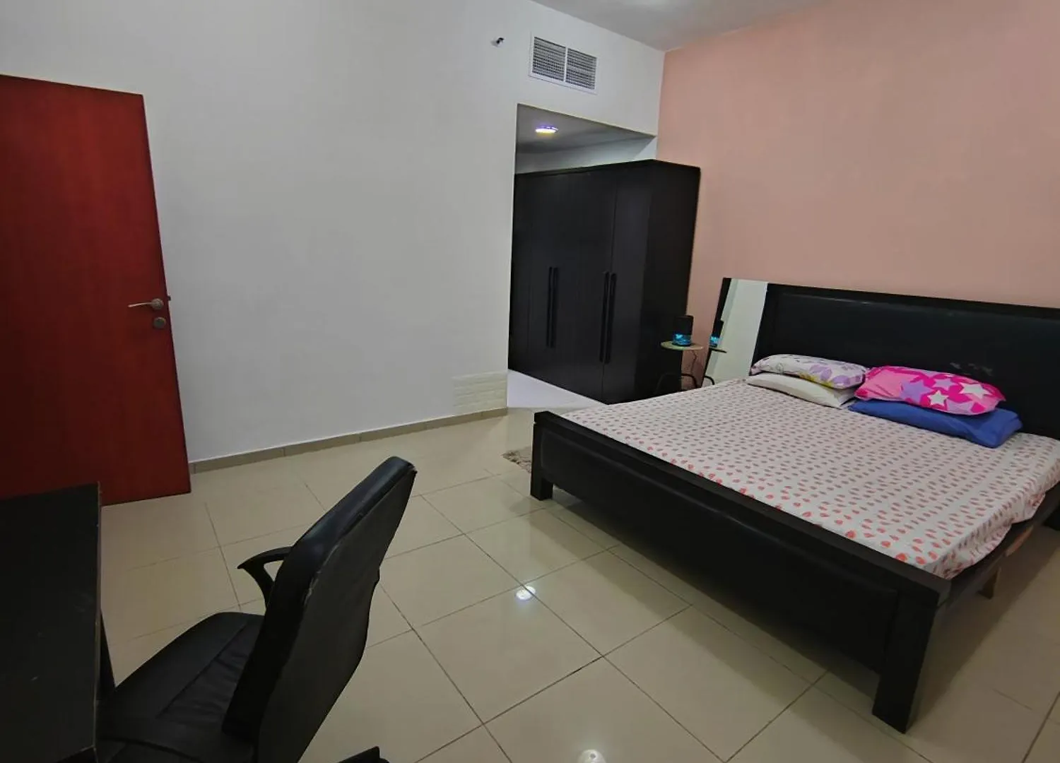 Private Master Room Marina Beach Next To Marriott Dubai 0*,  United Arab Emirates